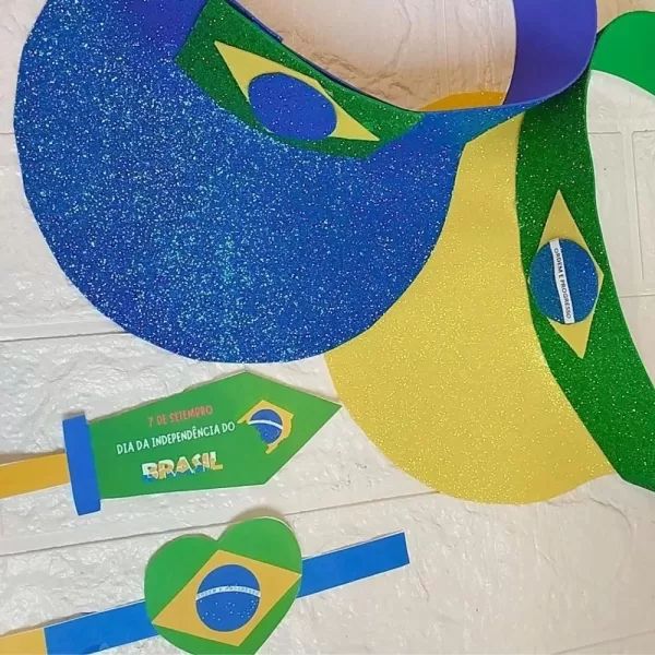 Molde de viseira + Pulseira, Espadinha e Bandeira.